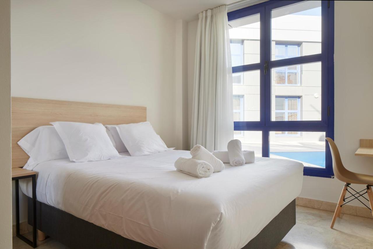 Iraipe Logrono Hotel ภายนอก รูปภาพ