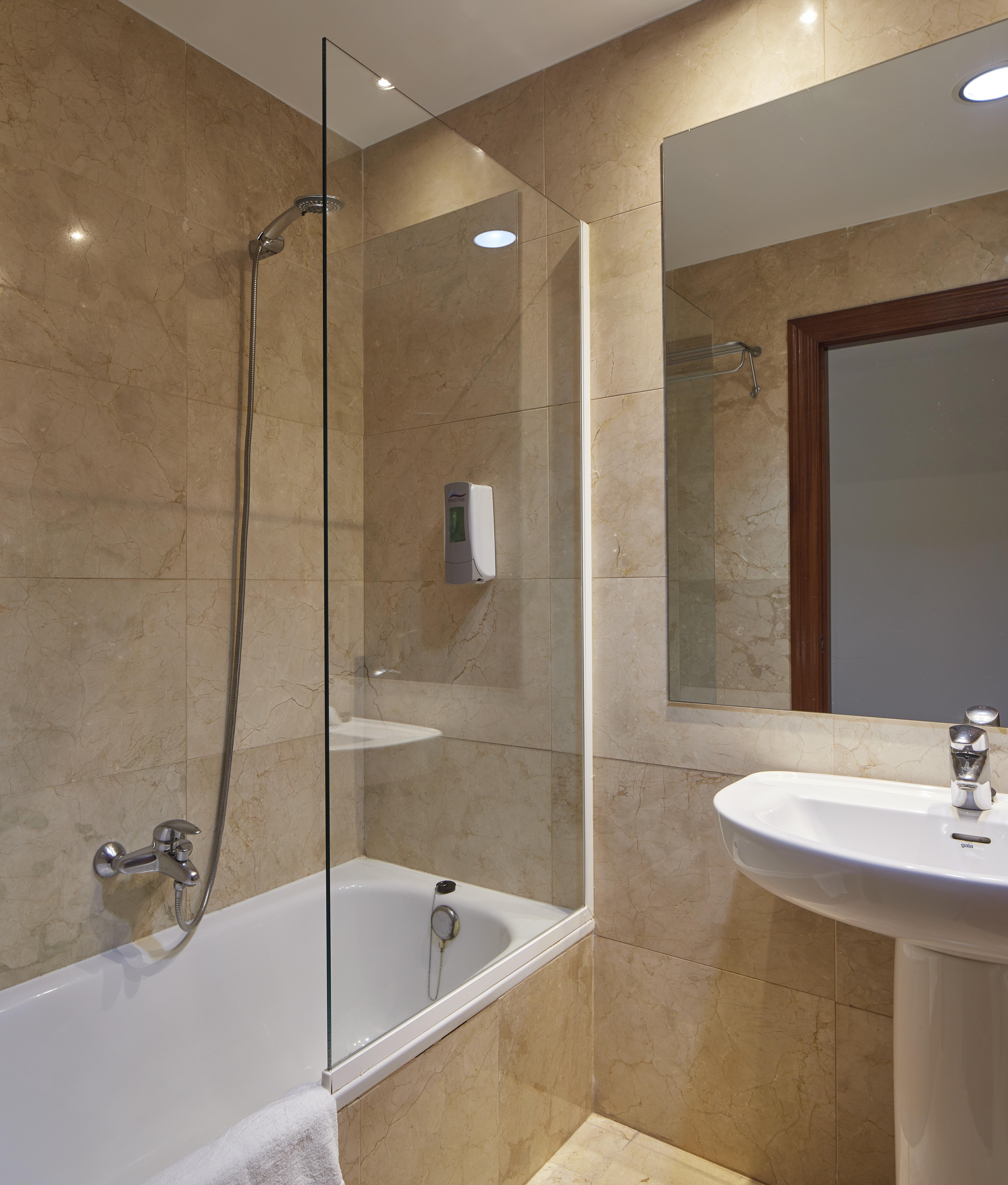 Iraipe Logrono Hotel ภายนอก รูปภาพ