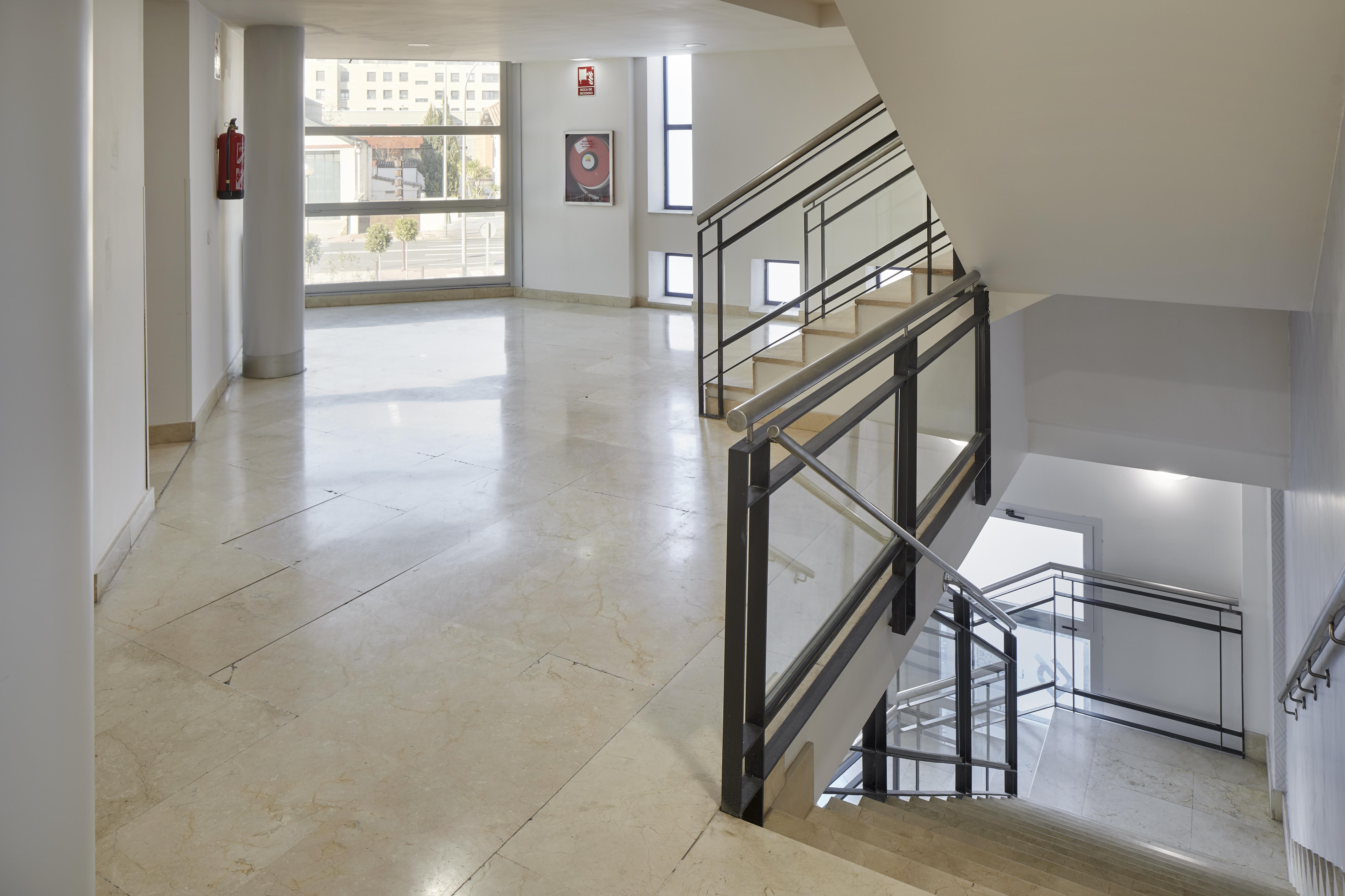 Iraipe Logrono Hotel ภายนอก รูปภาพ