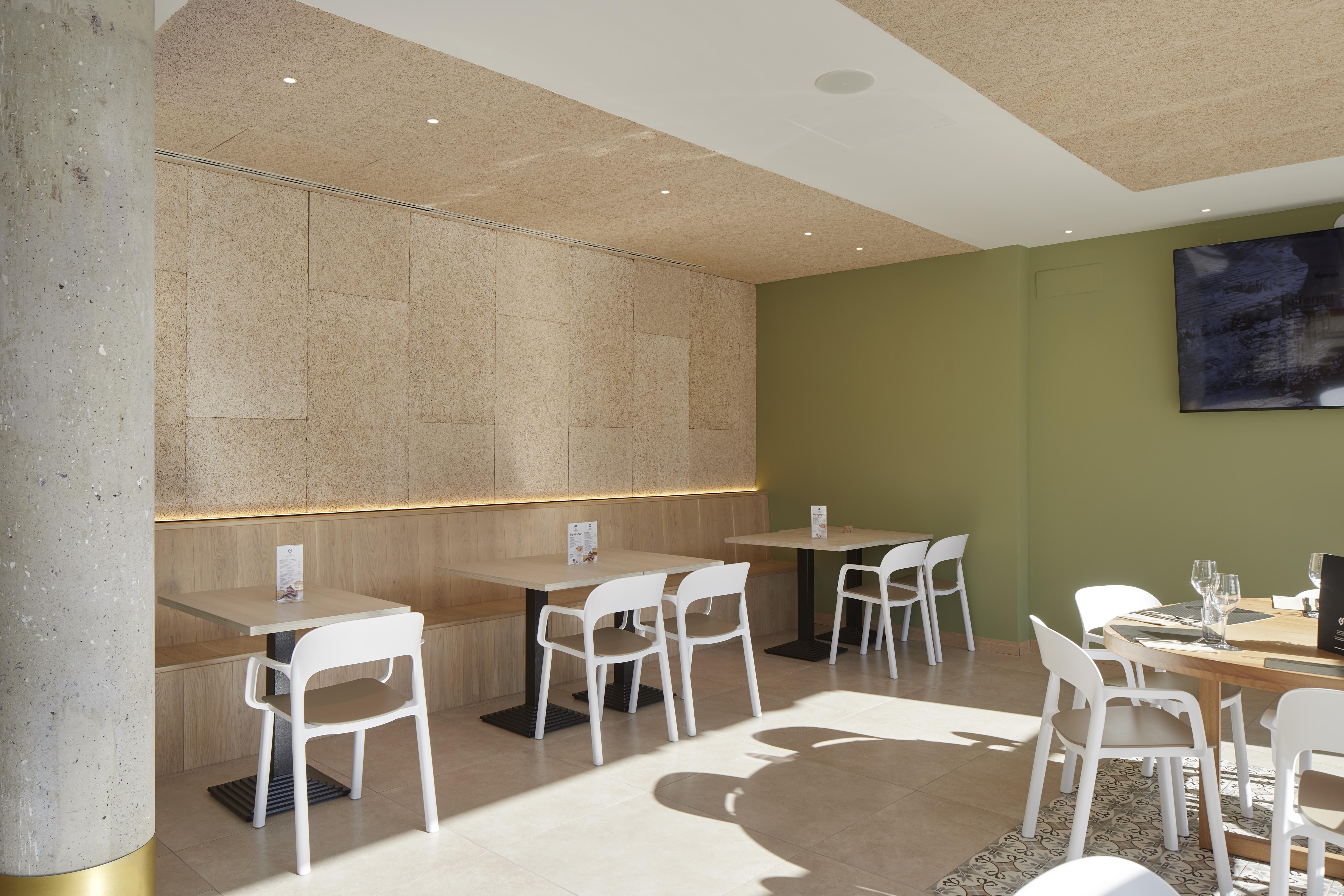 Iraipe Logrono Hotel ภายนอก รูปภาพ