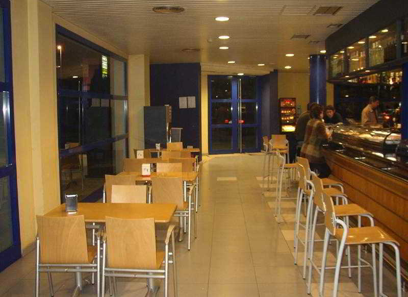 Iraipe Logrono Hotel ภายนอก รูปภาพ